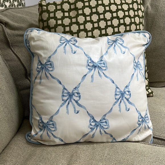Vintage Schumacher Bows Jolie Chintz Custom Pillow - Picture 2 of 4